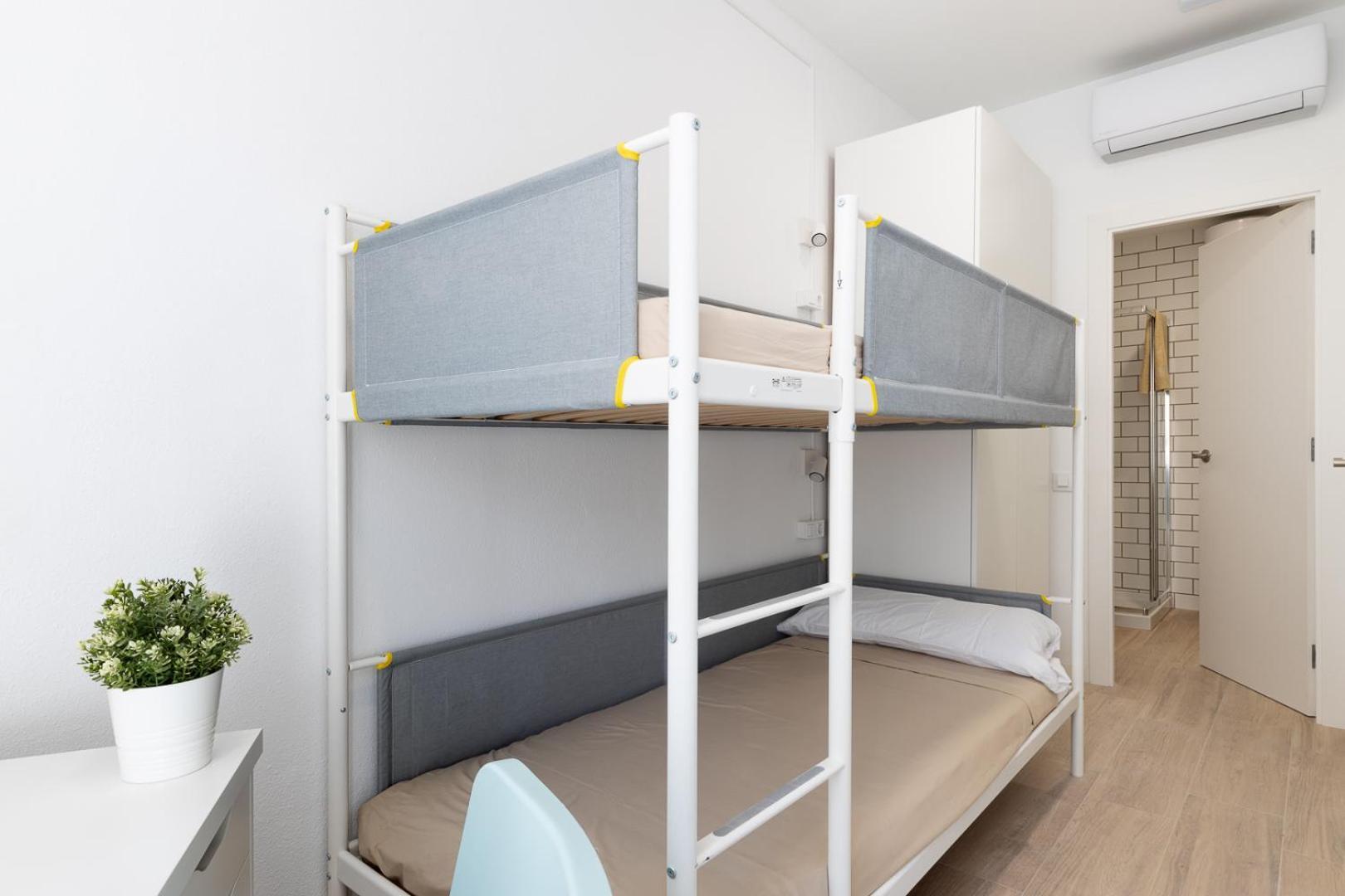 Laresibcn Minimum 31 Nights Hostel *